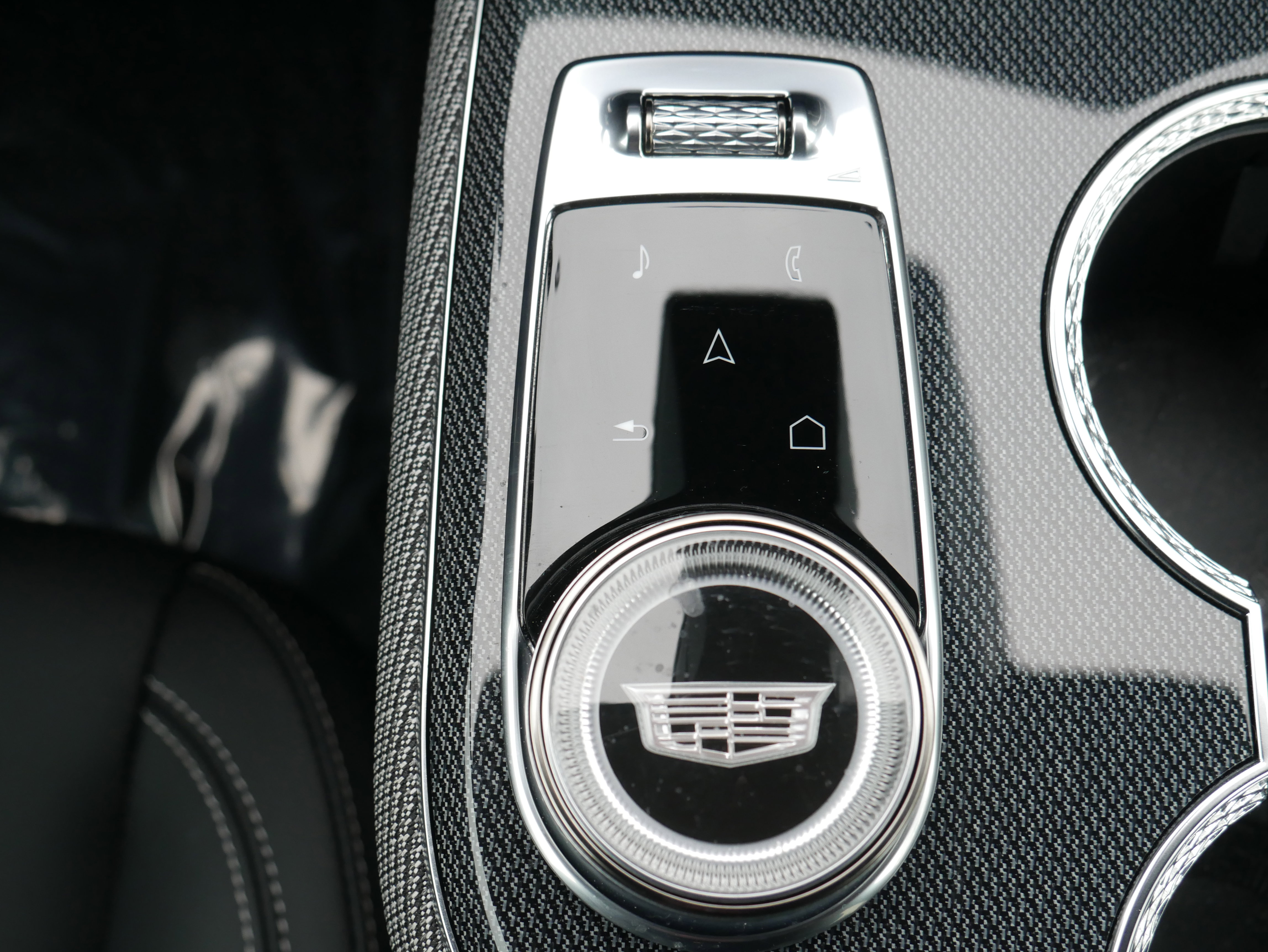 Certified 2025 Cadillac Optiq Sport 1 w/ LPO, Floor Liner Package image 20