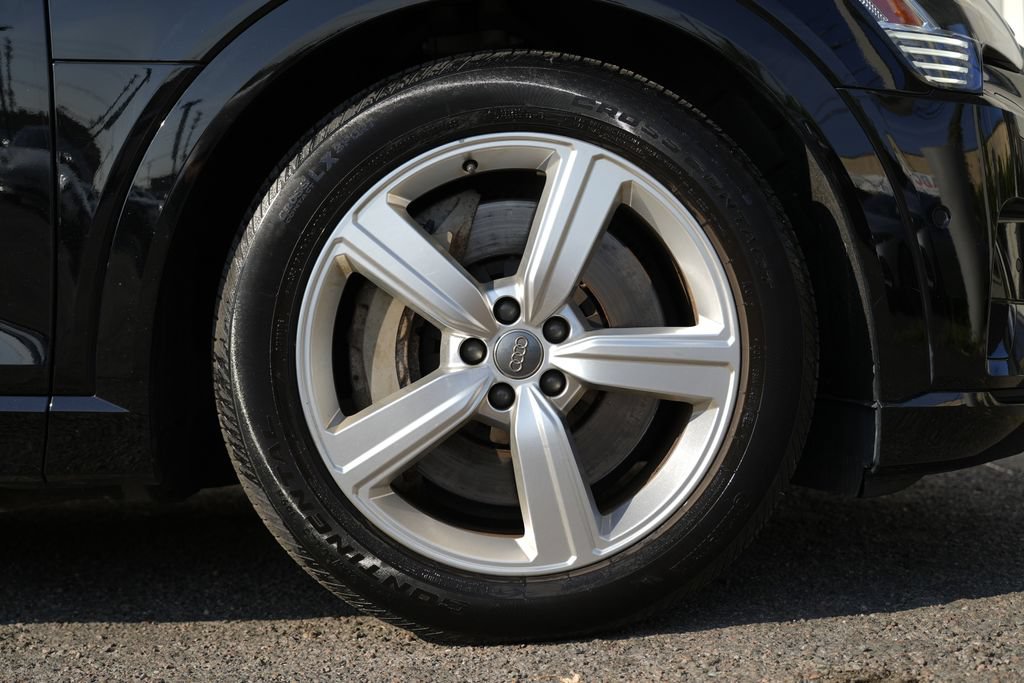 Used 2019 Audi e-tron Prestige AWD/4WD image 12