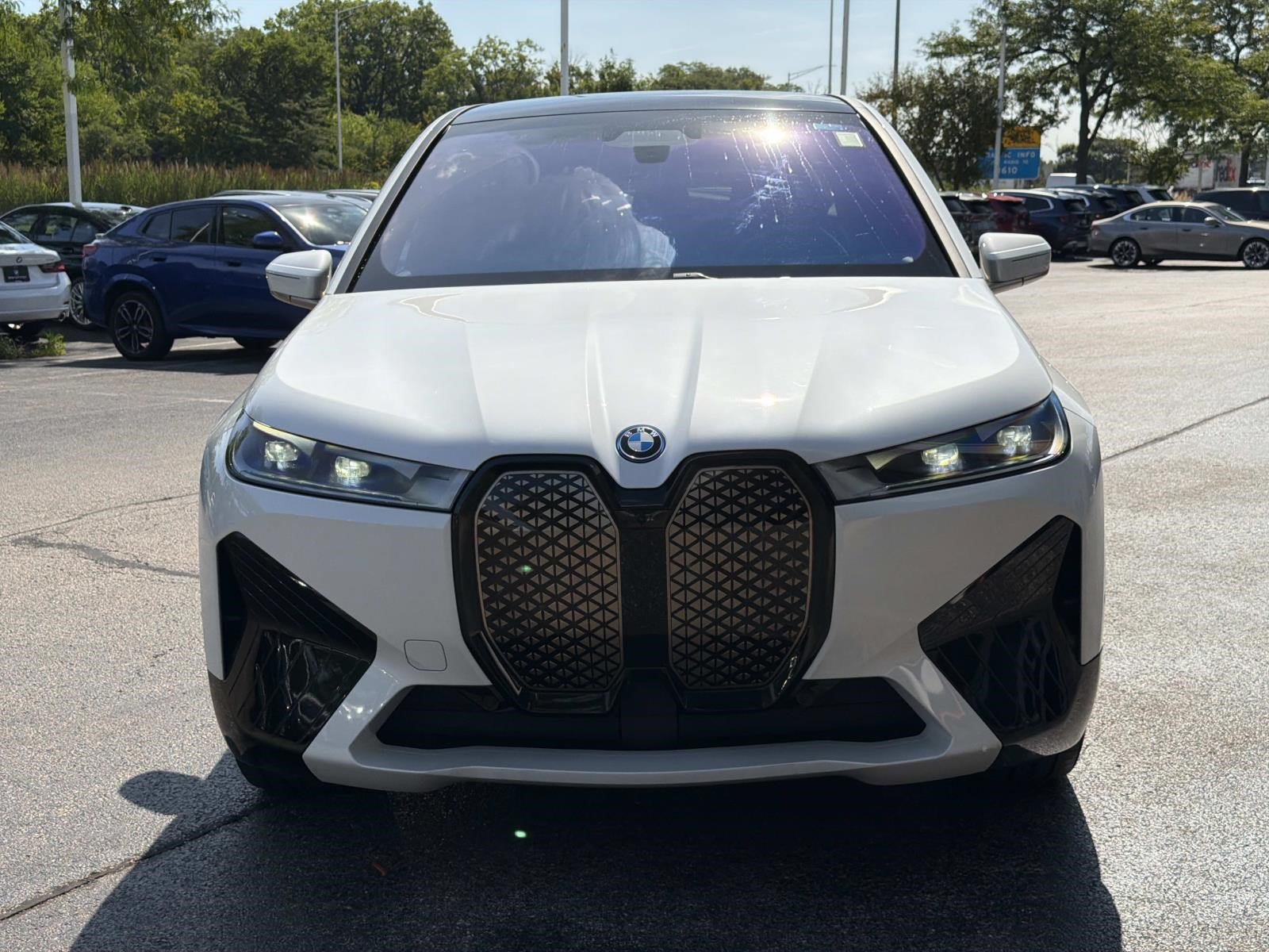 Certified 2024 BMW iX xDrive50 w/ Premium Package AWD/4WD image 2