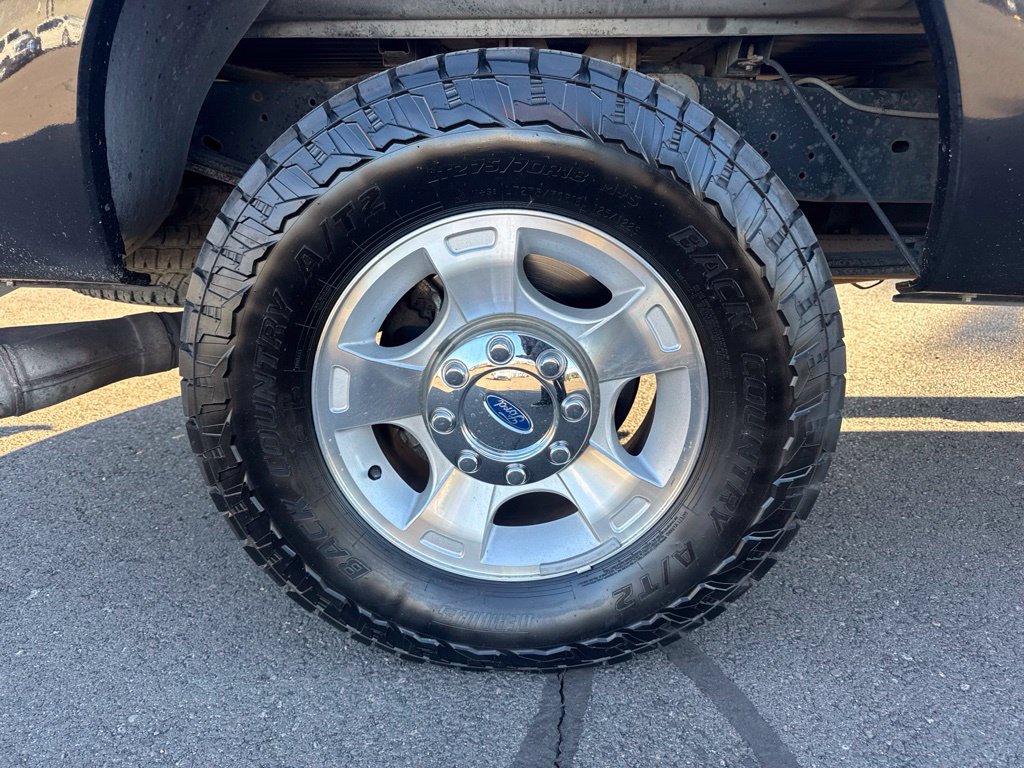 Used 2015 Ford F250 XLT w/ XLT Interior Package AWD/4WD image 9