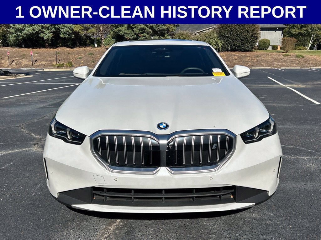 Used 2024 BMW i5 eDrive40i w/ M Sport Package RWD image 12