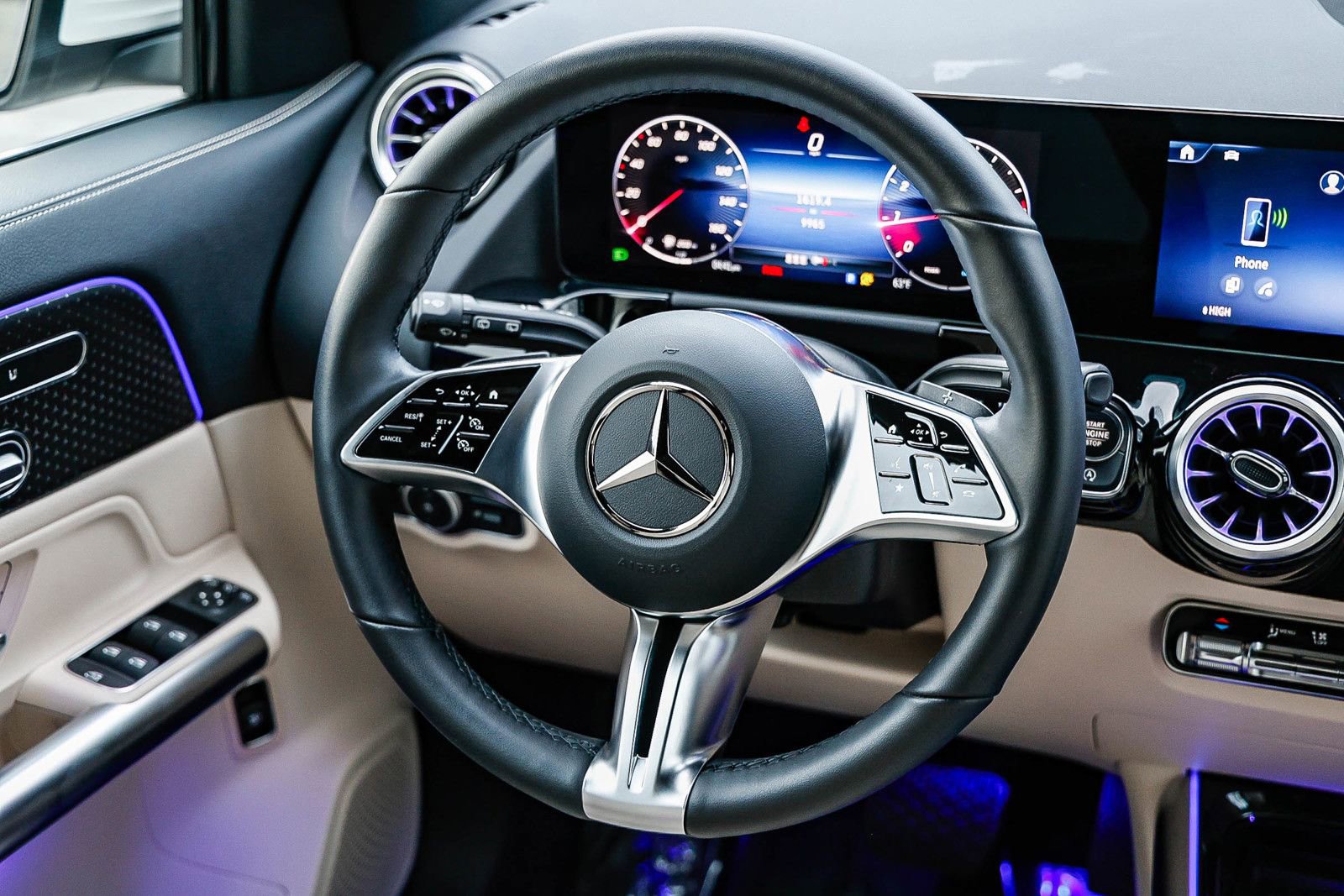 Certified 2025 Mercedes-Benz GLA 250 4MATIC image 13