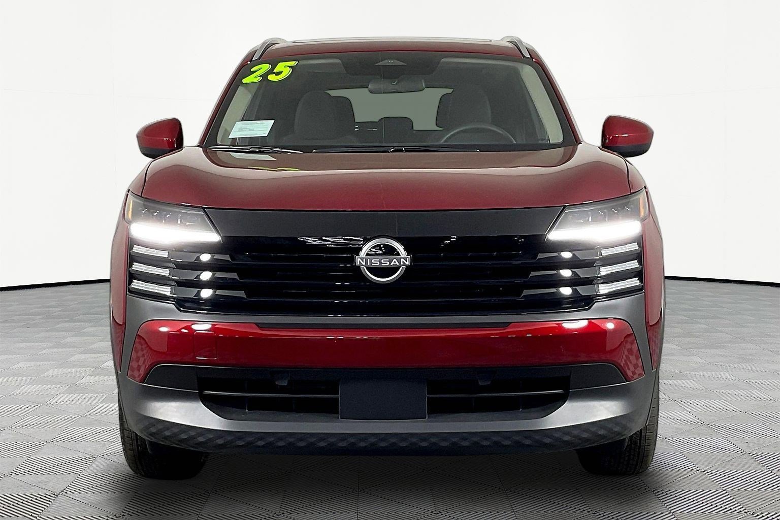 Certified 2025 Nissan Kicks SV w/ SV Premium Package image 2