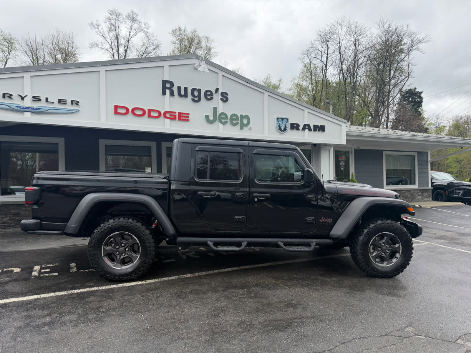 Used 2020 Jeep Gladiator Rubicon w/ LED Lighting Group AWD/4WD image 9