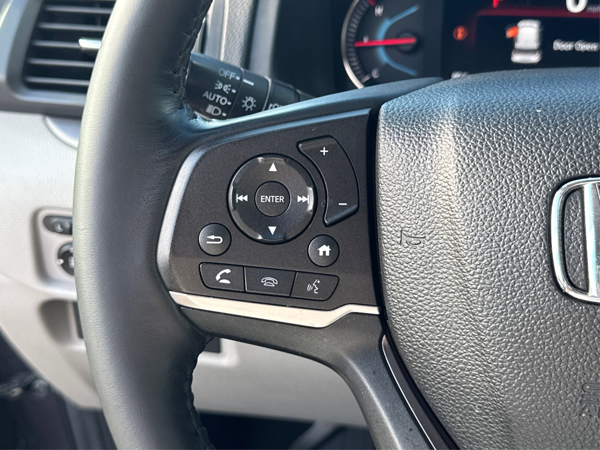 Used 2019 Honda Pilot EX-L image 32