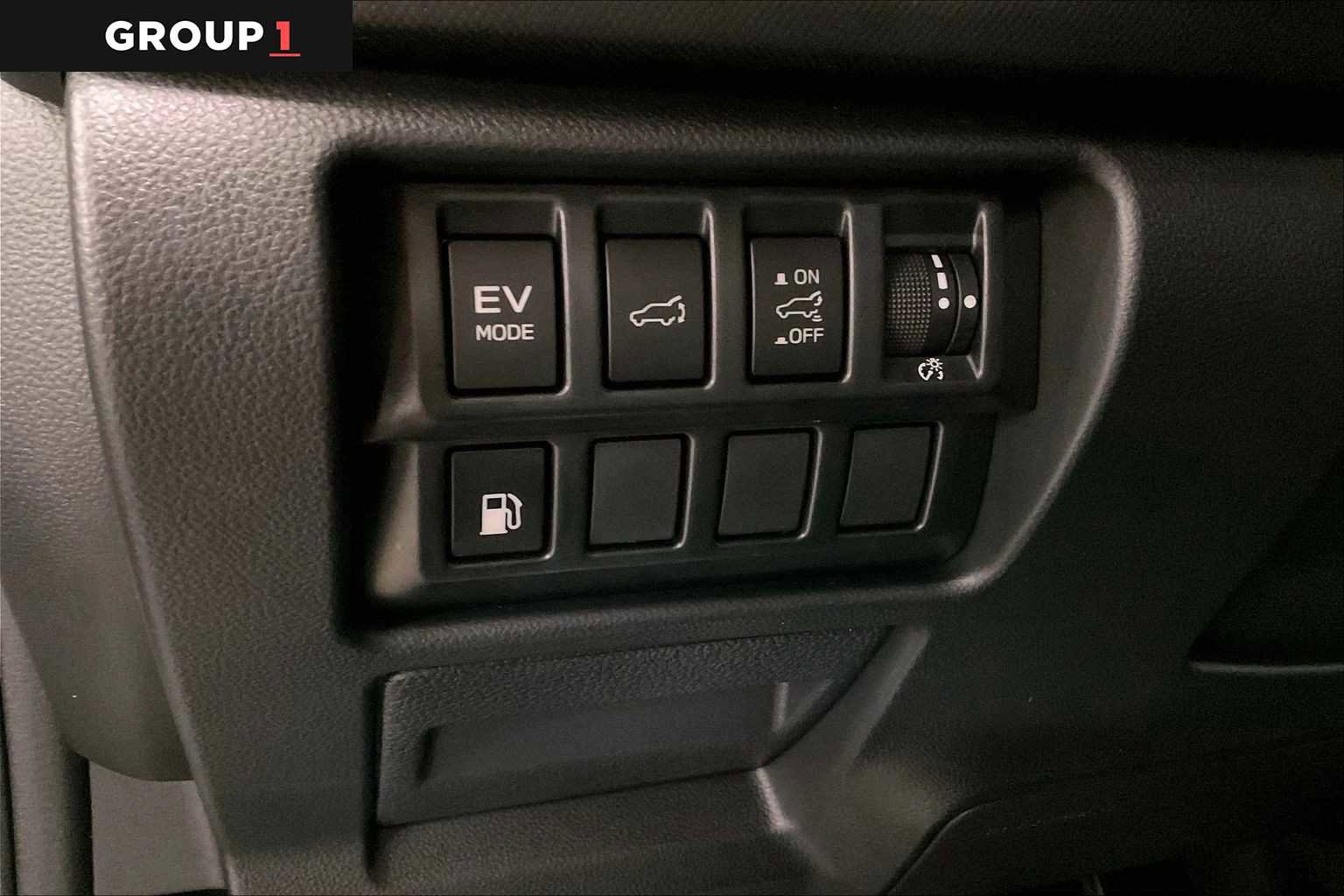 Used 2025 Subaru Forester Limited AWD/4WD image 35