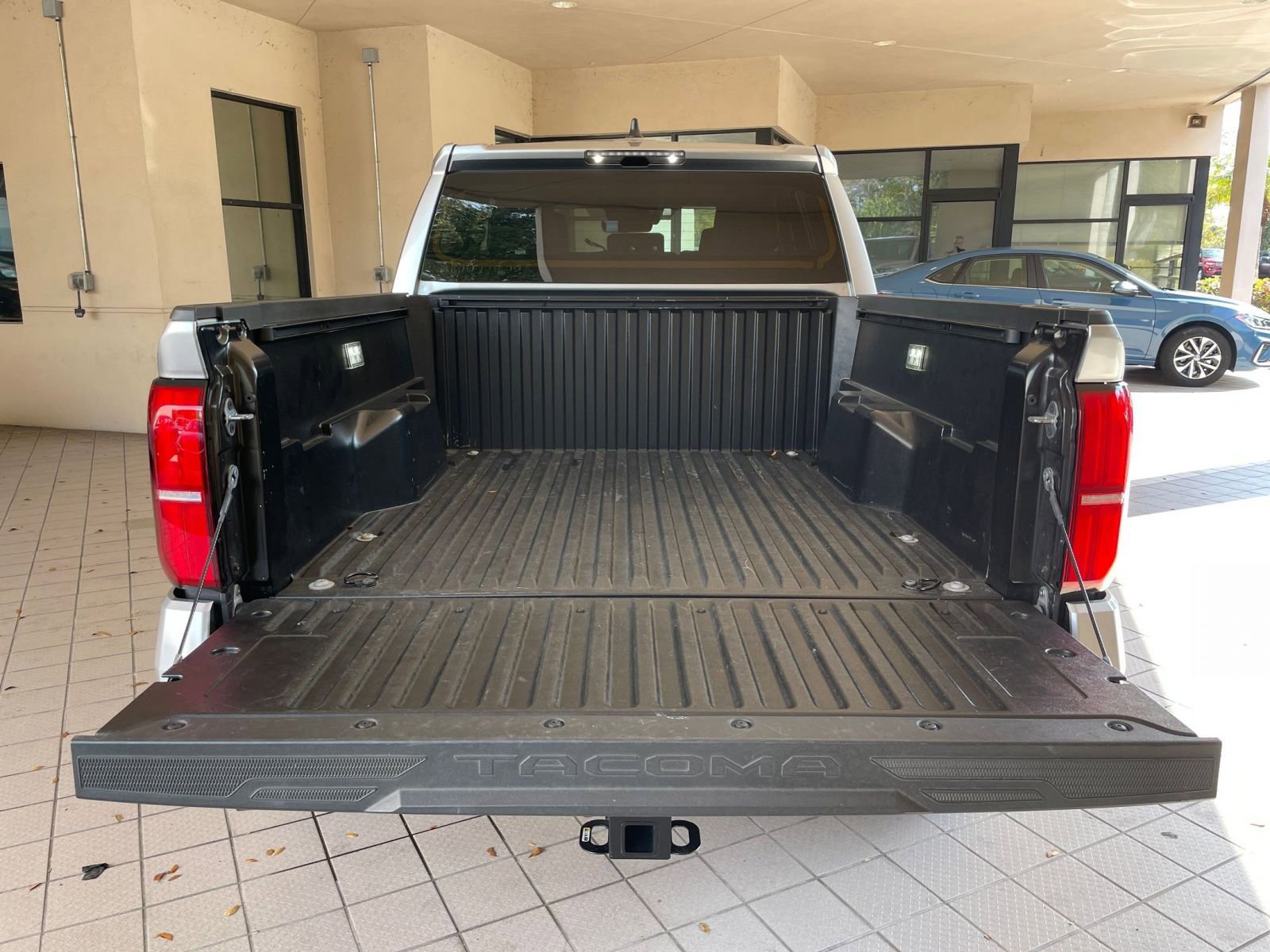 Used 2025 Toyota Tacoma TRD Off-Road image 30