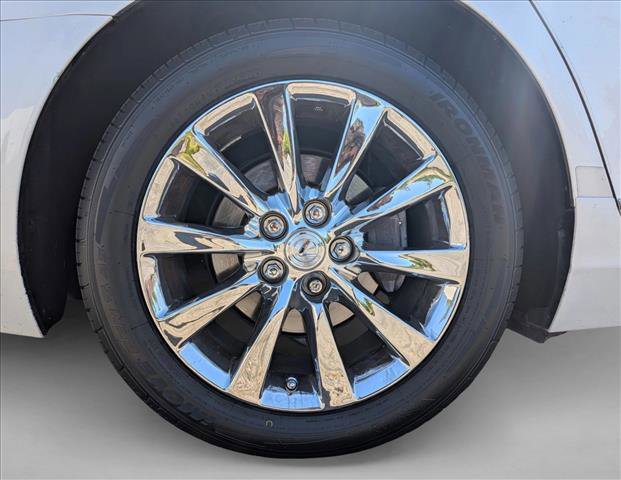 Used 2015 Lexus LS 460 w/ Comfort Package image 24