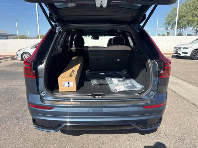 New 2026 Volvo XC60 B5 Plus w/ Climate Package image 8