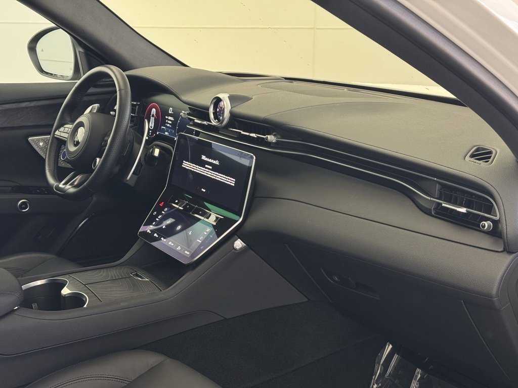 New 2024 Maserati Grecale GT image 47