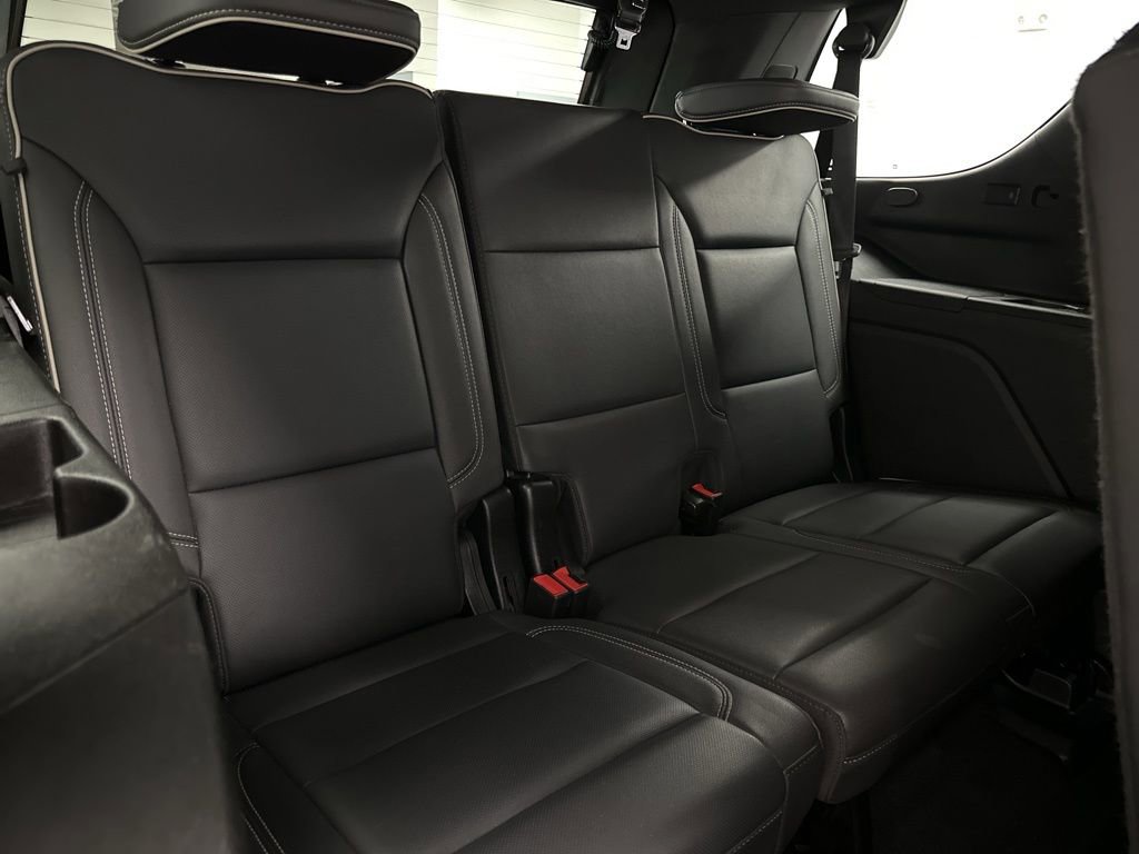 Used 2024 GMC Yukon SLT image 24