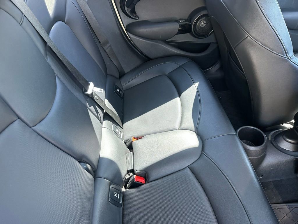 Used 2019 MINI Cooper S image 18