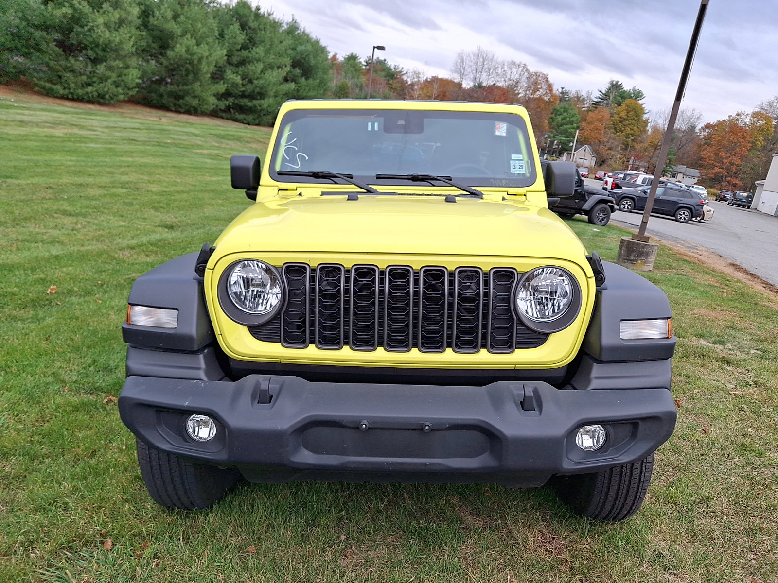 Used 2024 Jeep Wrangler Sport S image 3