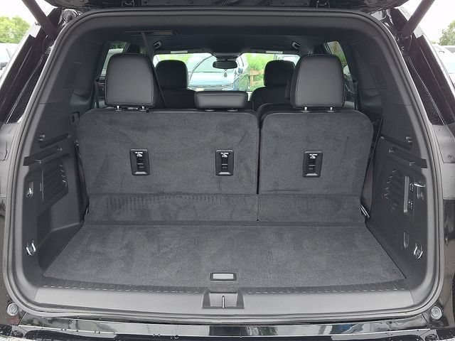 Used 2025 GMC Acadia Denali w/ LPO, Floor Liner Package AWD/4WD image 30