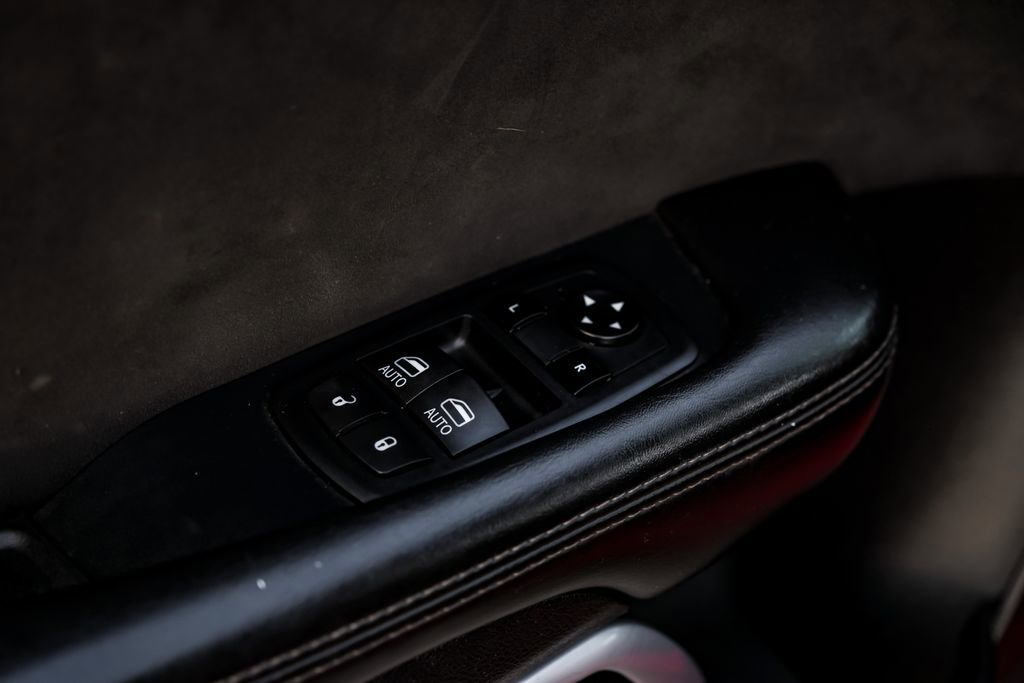 Used 2015 Dodge Challenger SRT w/ Technology Group image 42