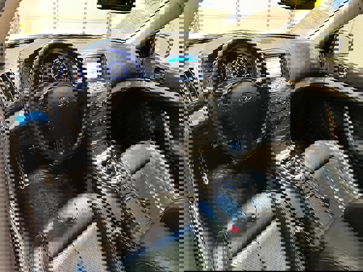 Used 2011 INFINITI G37 Sport image 26