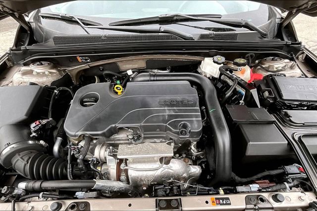 Used 2024 Chevrolet Malibu LT image 20