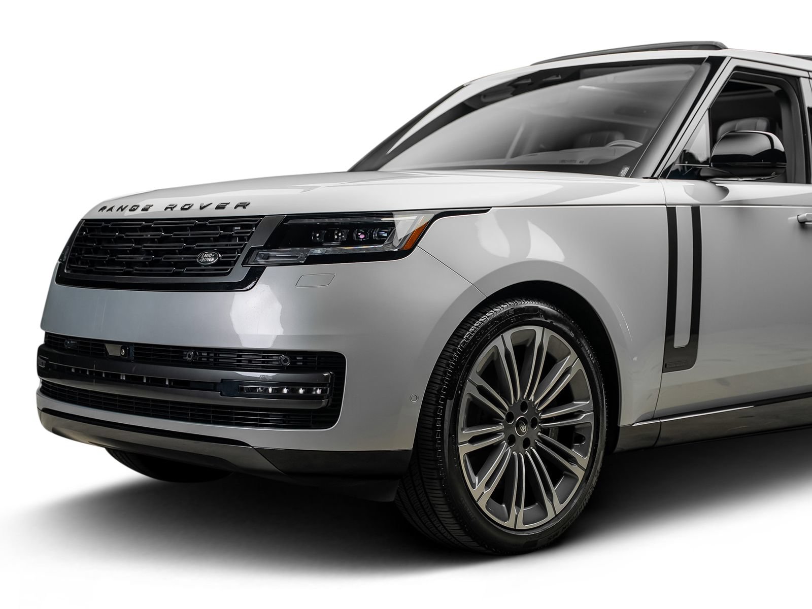 Used 2025 Land Rover Range Rover Long Wheelbase Autobiography AWD/4WD image 8