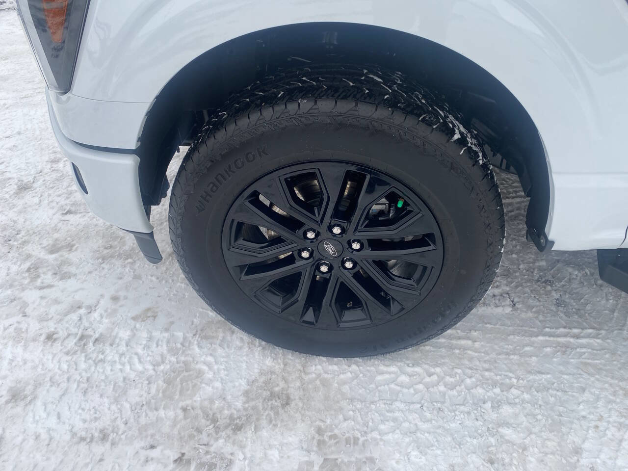 Used 2025 Ford F150 Lariat w/ FX4 Off-Road Package image 17