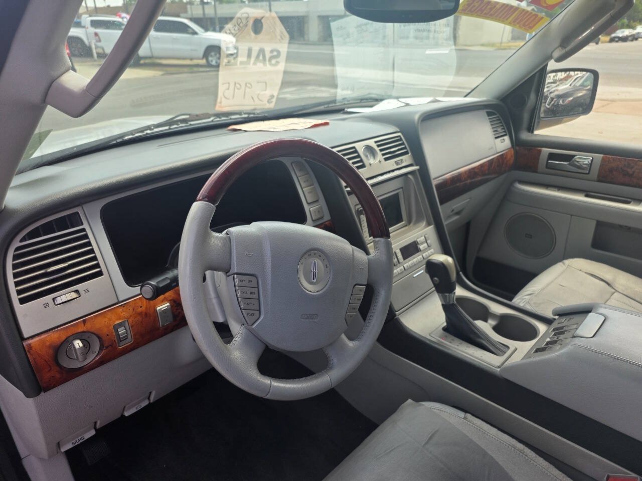 Used 2004 Lincoln Navigator Luxury AWD/4WD image 20