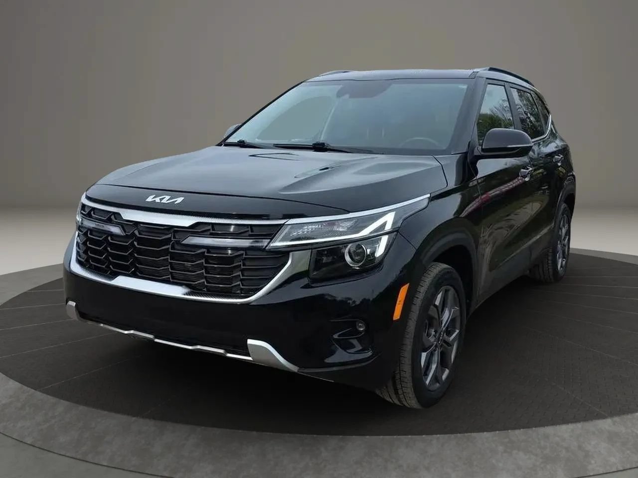 Used 2024 Kia Seltos S AWD/4WD image 1