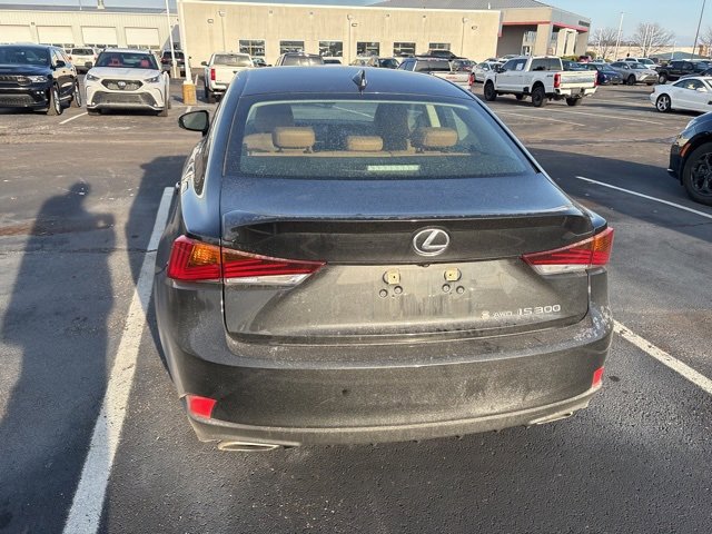 Used 2018 Lexus IS 300 AWD image 5