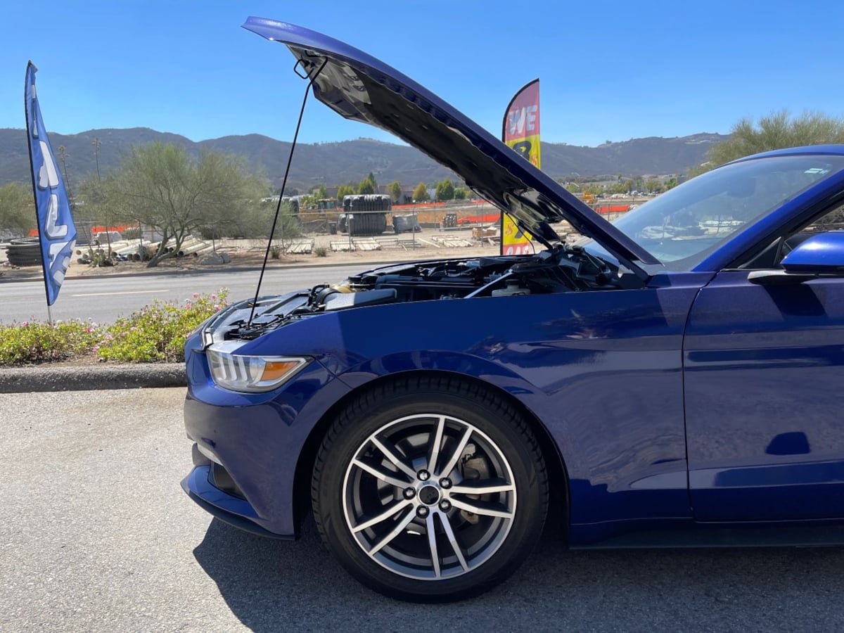 Used 2016 Ford Mustang Premium RWD image 30