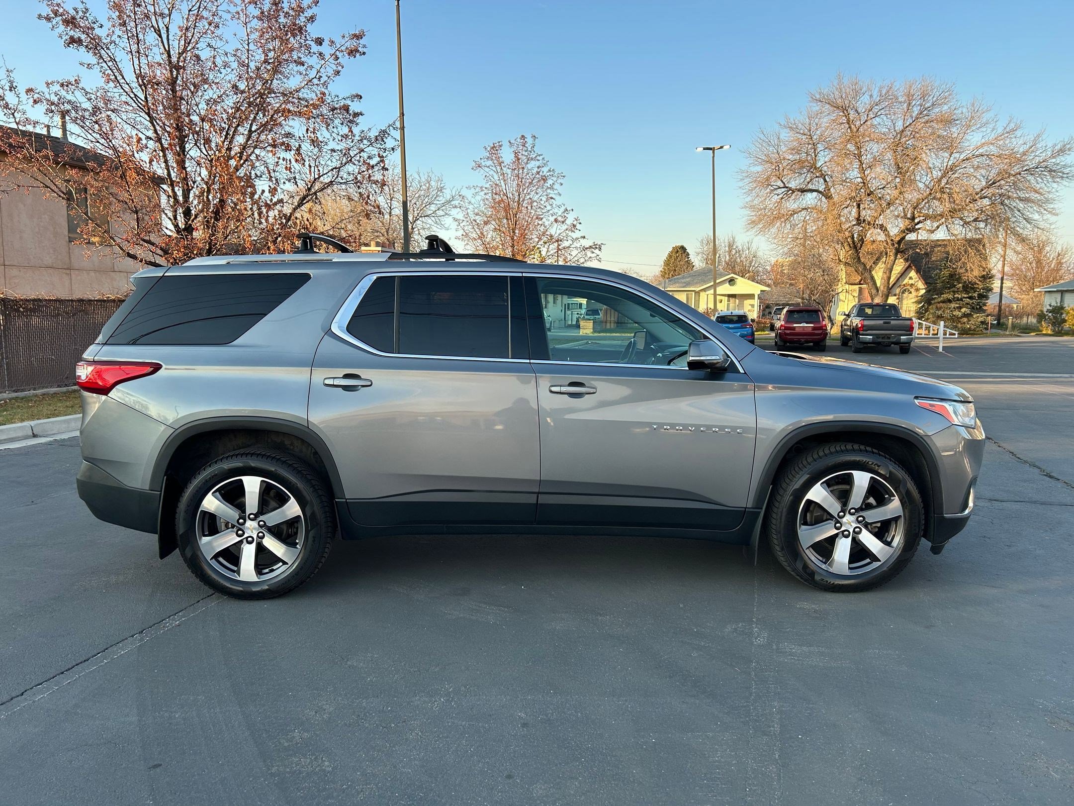 Used 2018 Chevrolet Traverse LT image 6