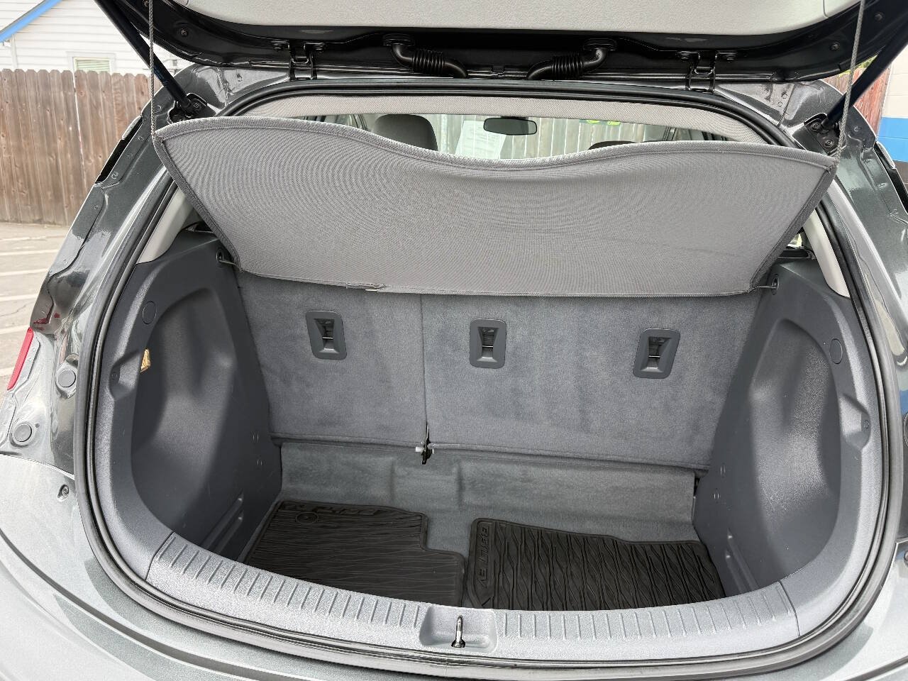 Used 2019 Chevrolet Bolt LT FWD image 14