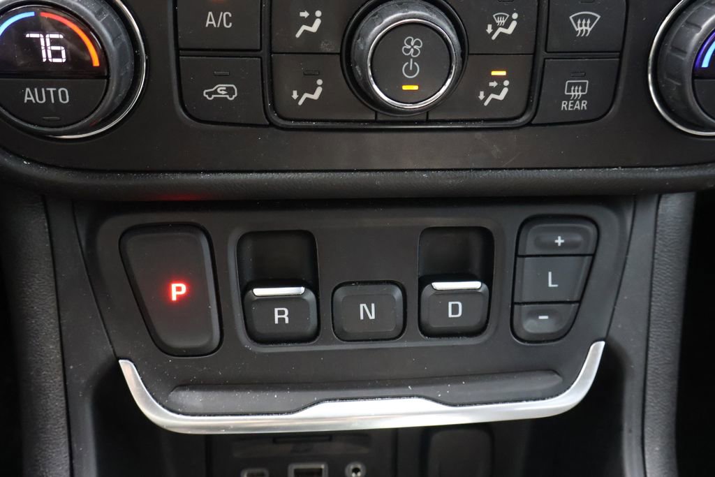 Used 2020 GMC Terrain SLT w/ Preferred Package image 26