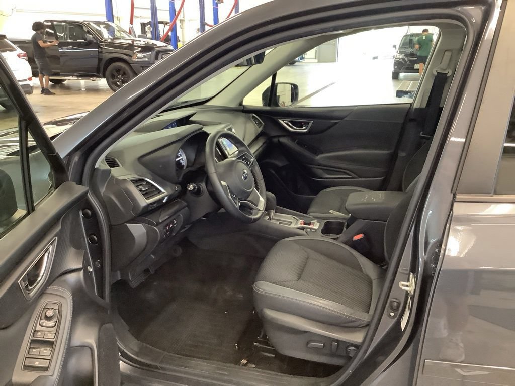 Used 2021 Subaru Forester Premium AWD/4WD image 13