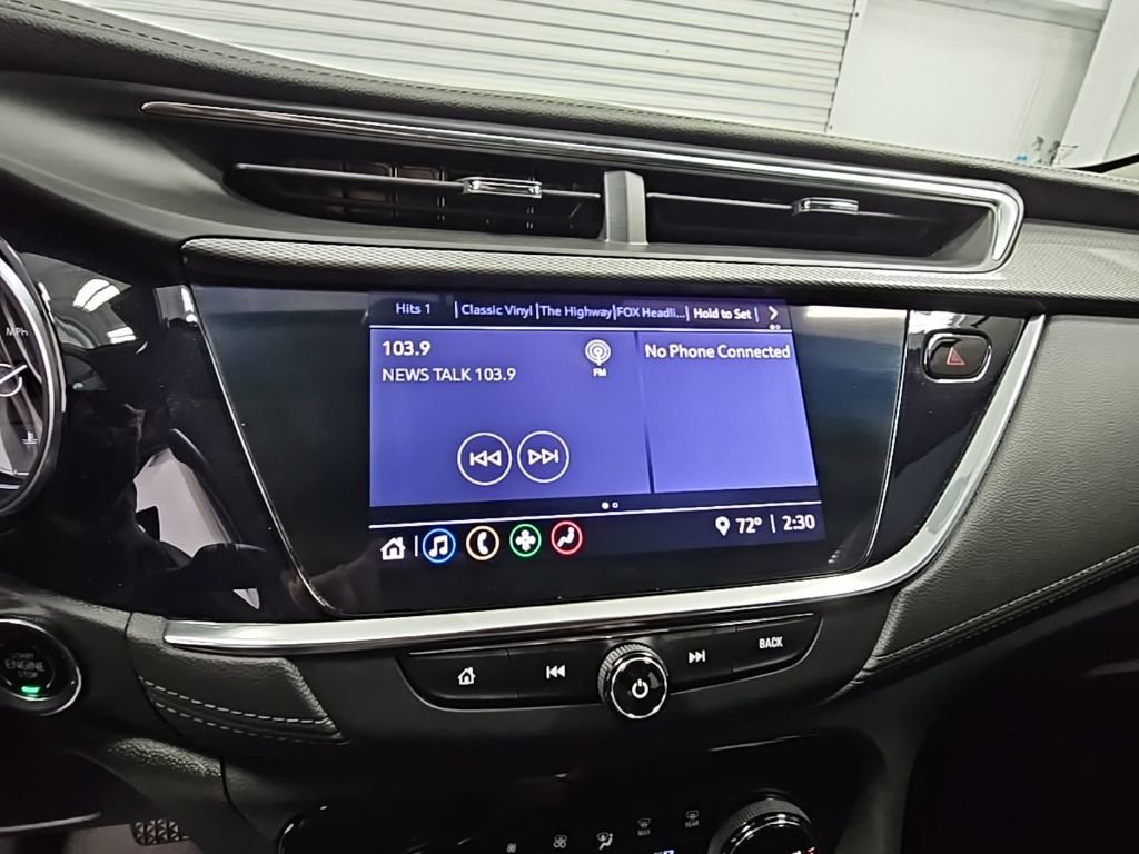 Used 2022 Buick Encore GX Essence w/ Experience Buick Package image 18