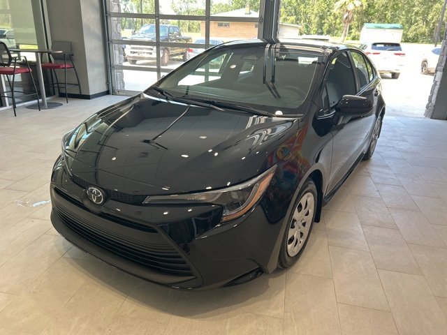 New 2025 Toyota Corolla LE