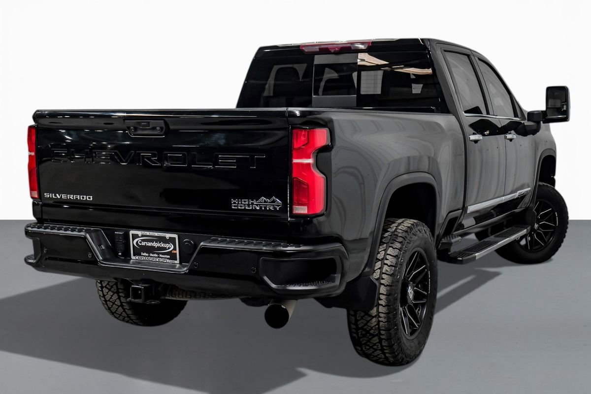 Used 2024 Chevrolet Silverado 2500 High Country w/ High Country Premium Package image 7