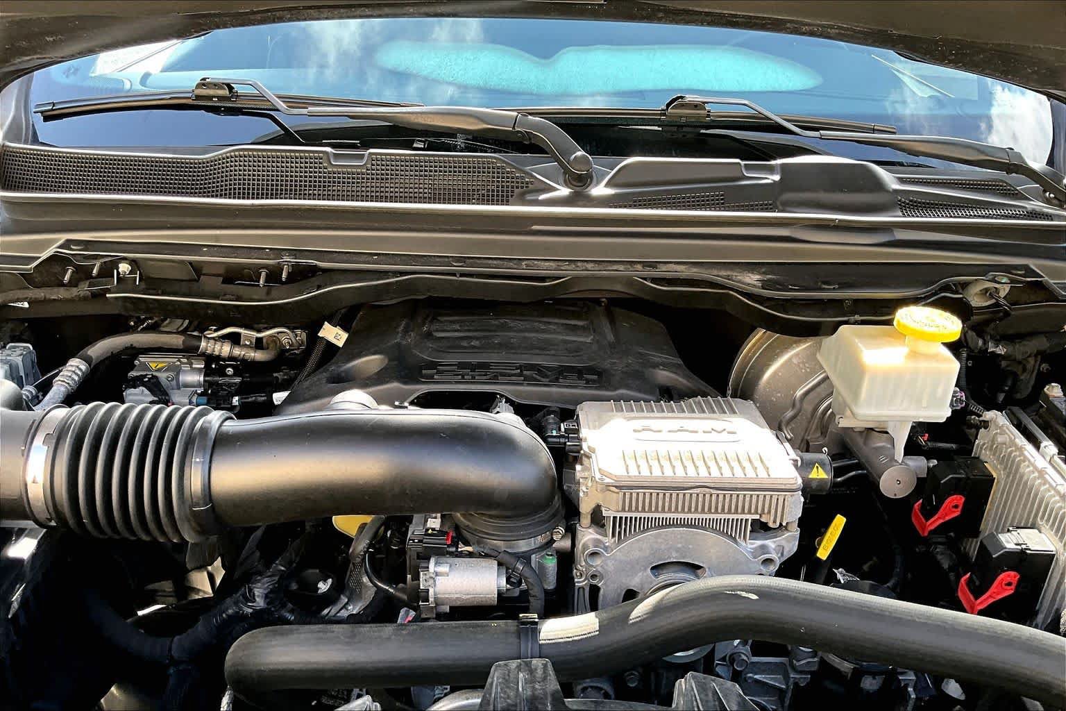 Used 2021 RAM 1500 Laramie AWD/4WD image 35