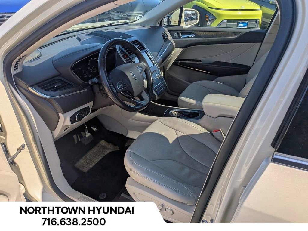 Used 2018 Lincoln MKC Reserve image 12
