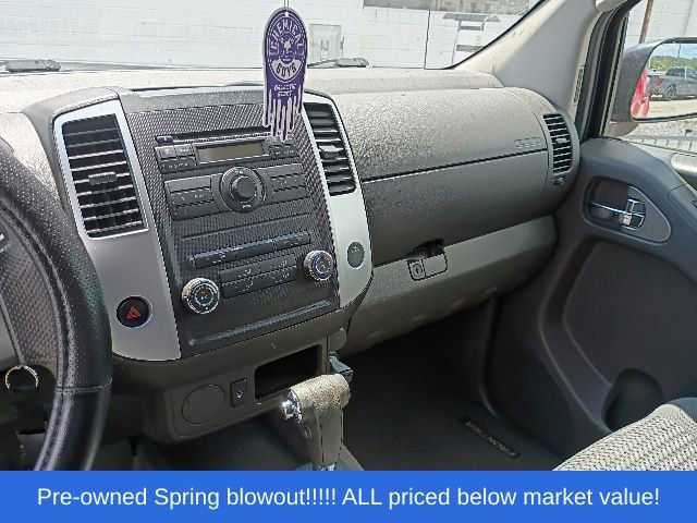 Used 2010 Nissan Frontier SE w/ SE Value Truck Pkg RWD image 16