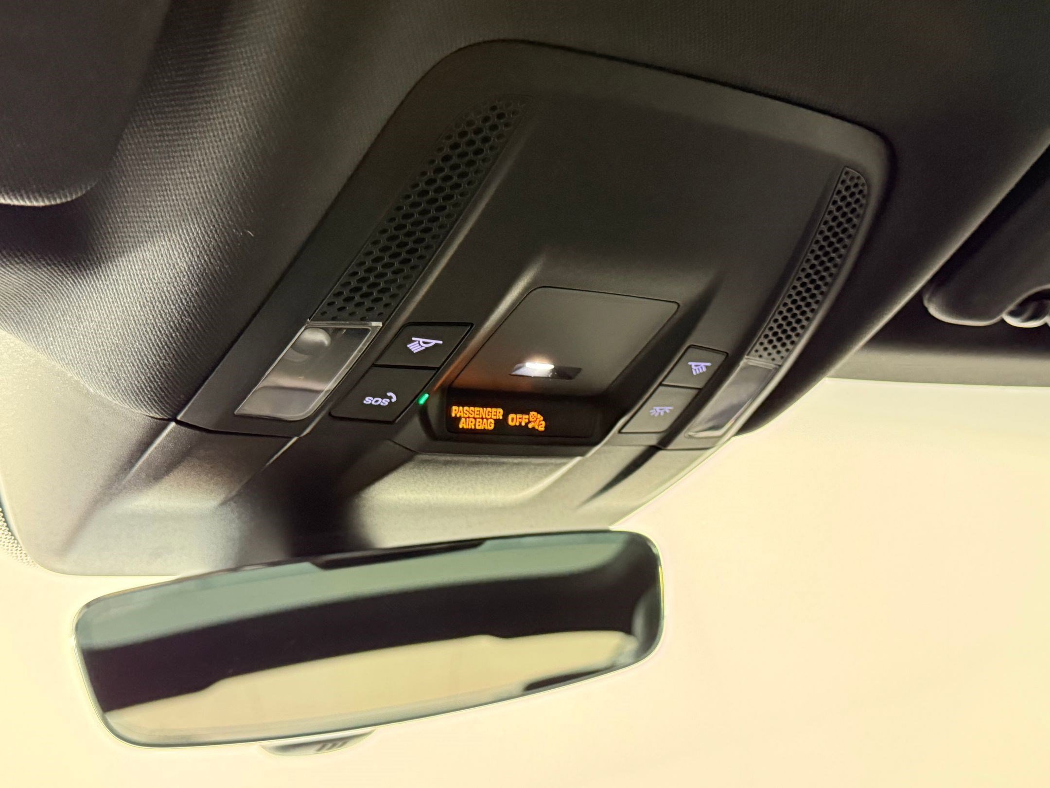 Used 2022 Porsche Taycan image 27