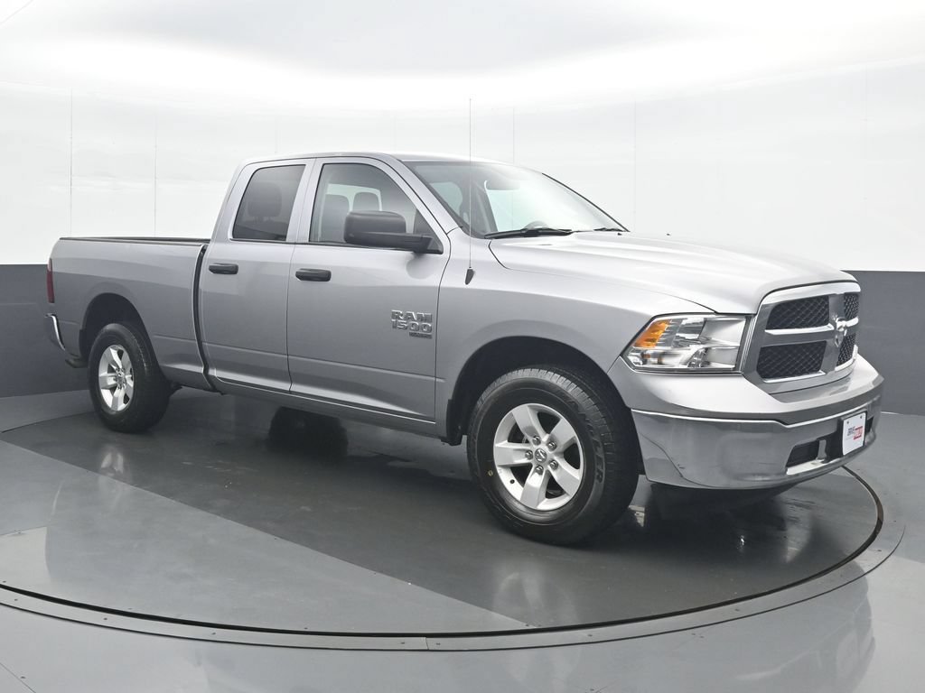 Used 2024 RAM 1500 Classic SLT AWD/4WD image 9