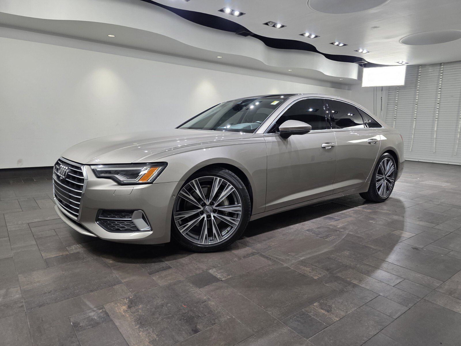 Used 2020 Audi A6 2.0T Premium Plus w/ Premium Plus Package AWD/4WD image 1