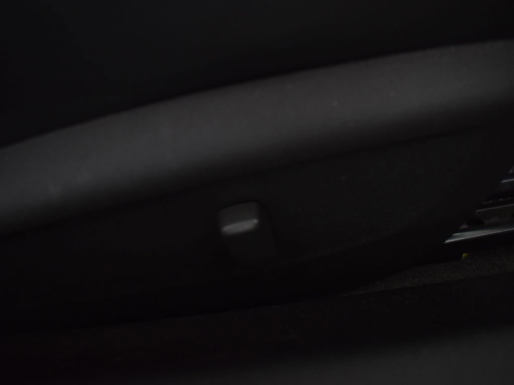 Used 2010 Chevrolet Camaro LT image 31