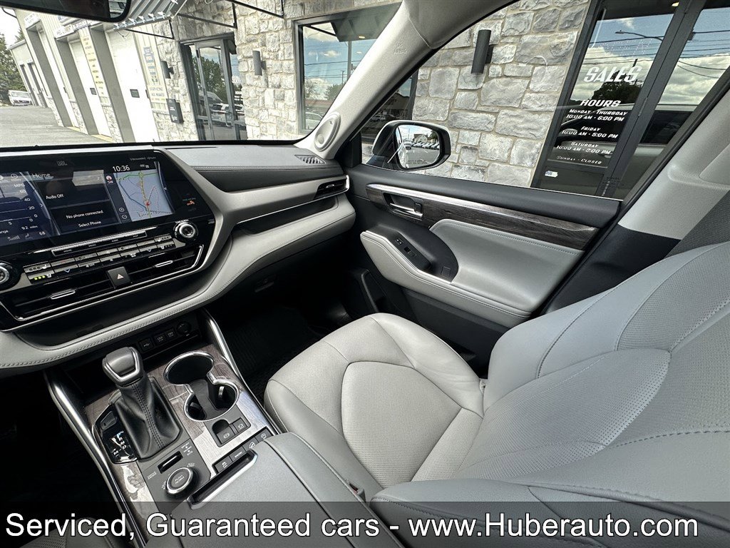 Used 2020 Toyota Highlander Limited AWD/4WD image 23