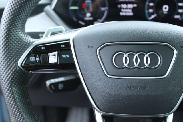 Used 2023 Audi e-tron GT Premium Plus w/ Performance Package AWD/4WD image 21