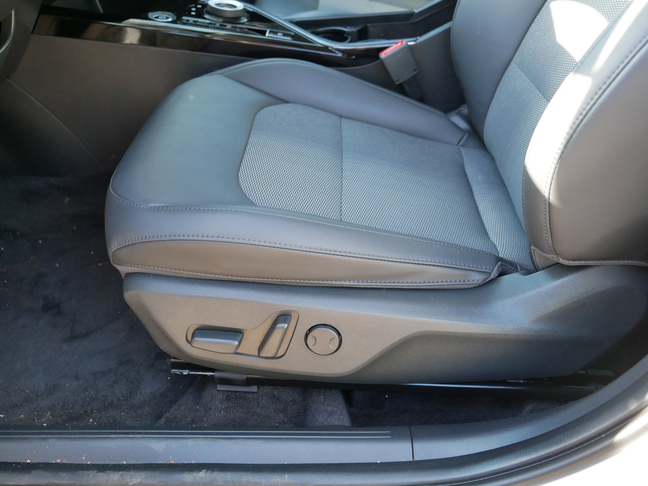 Certified 2024 Kia Niro Wind w/ Wind Preserve Package FWD image 20