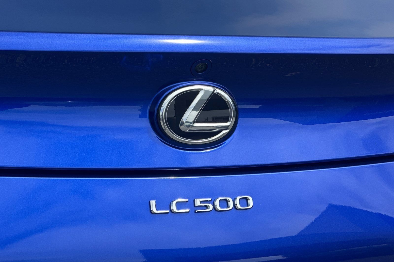 Used 2018 Lexus LC 500 Coupe w/ Launch Edition RWD image 30