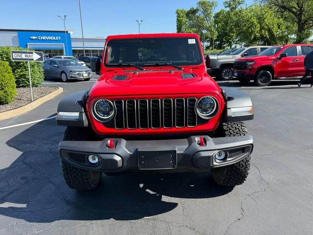 Used 2025 Jeep Wrangler Unlimited Rubicon AWD/4WD image 9
