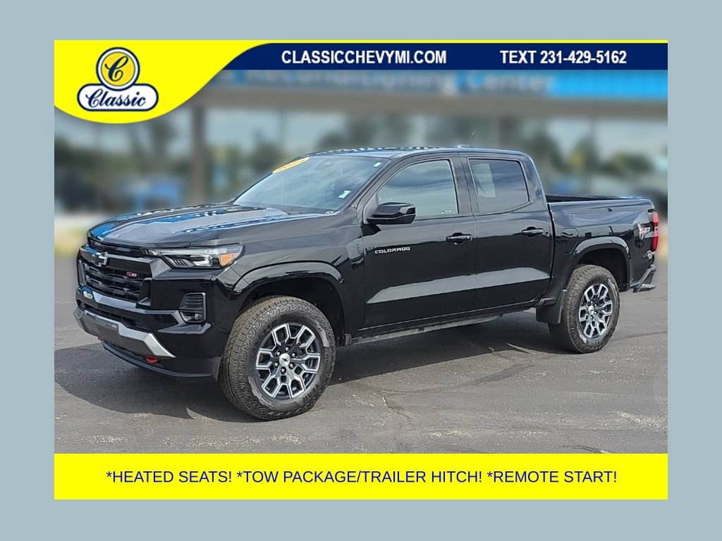 Used 2024 Chevrolet Colorado Z71 w/ Z71 Convenience Package 2