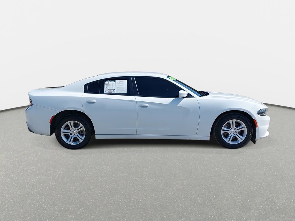 Used 2022 Dodge Charger SXT image 4