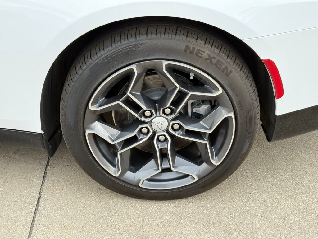 Used 2025 Dodge Charger R/T w/ Plus Group image 15