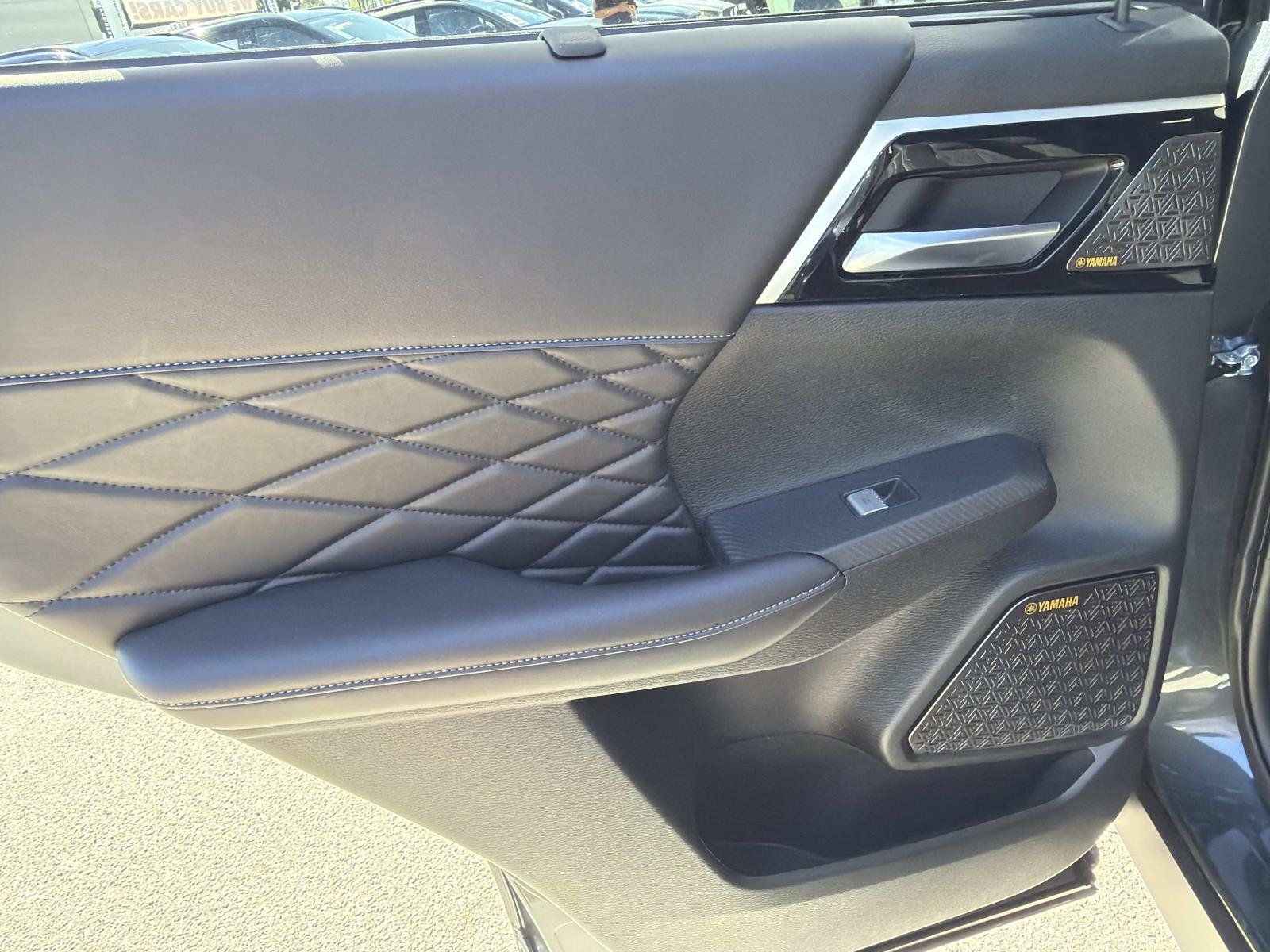 New 2026 Mitsubishi Outlander 4WD Plug-In Hybrid image 9